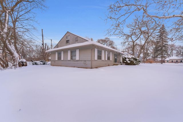 2310 Pinecrest Avenue, Ann Arbor, MI 48104