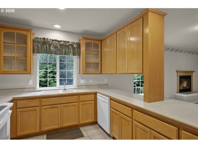 5096 WOOD LAKE Way, Florence, OR 97439