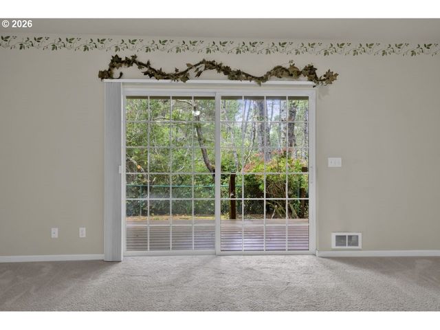 5096 WOOD LAKE Way, Florence, OR 97439