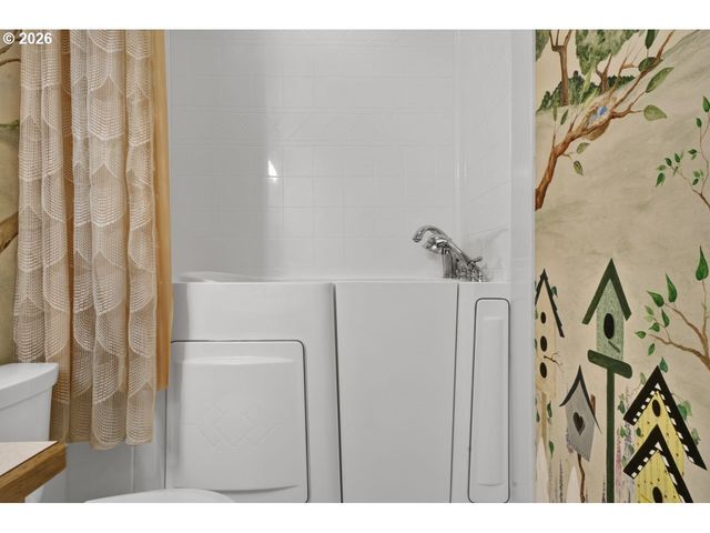 5096 WOOD LAKE Way, Florence, OR 97439