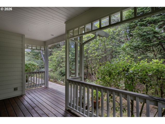 5096 WOOD LAKE Way, Florence, OR 97439