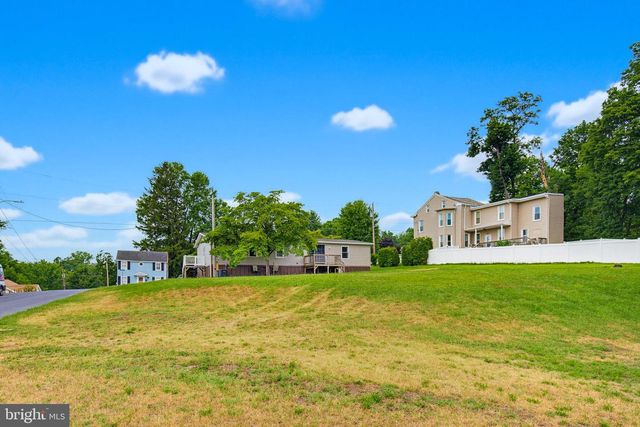 515 S 2ND ST, Wrightsville, PA 17368