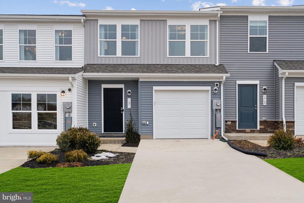 183 OLYMPUS ROAD, Charles Town, WV 25414