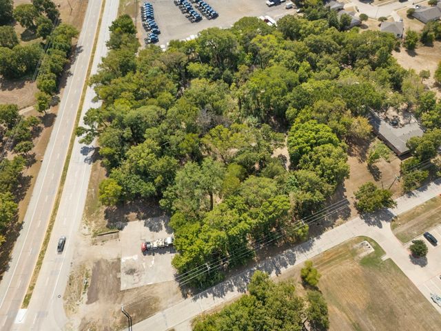 307 Arnold Street, Ennis, TX 75119