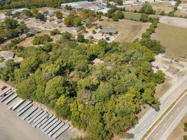 307 Arnold Street, Ennis, TX 75119