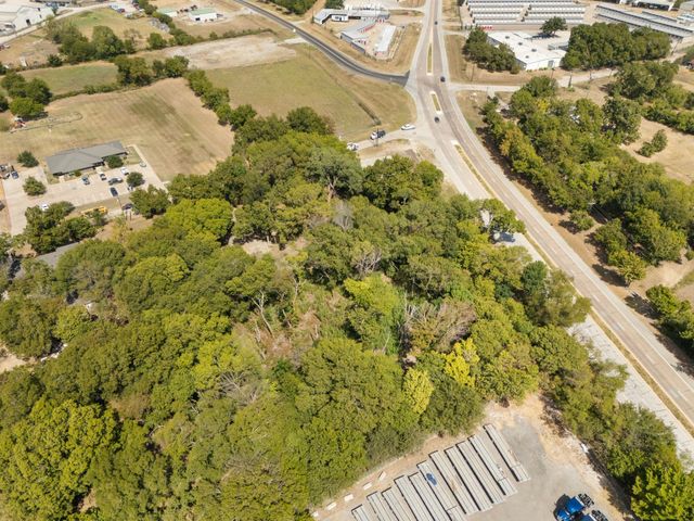 307 Arnold Street, Ennis, TX 75119