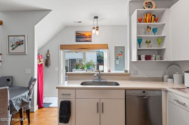 137 Fourth Avenue N, Kure Beach, NC 28449