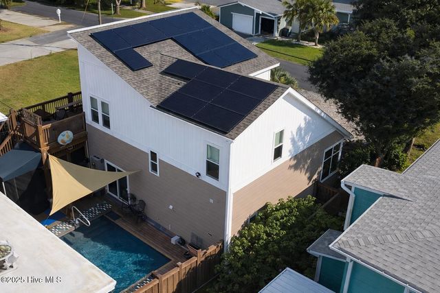 137 Fourth Avenue N, Kure Beach, NC 28449