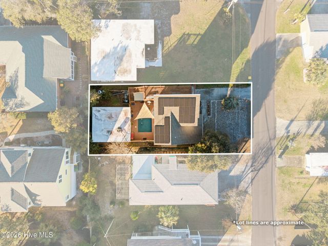 137 Fourth Avenue N, Kure Beach, NC 28449