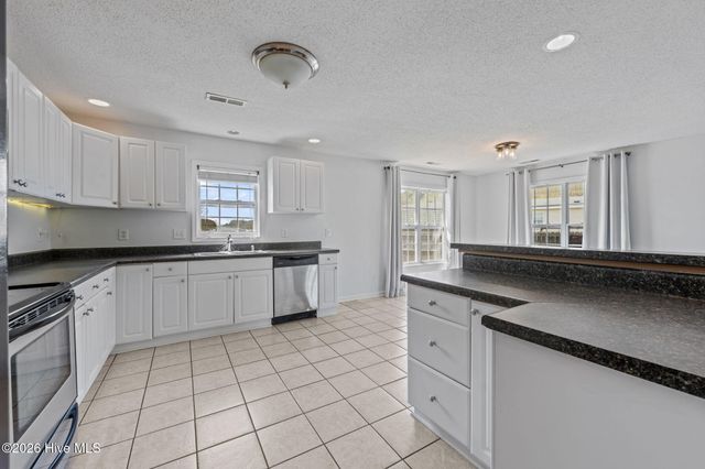 429 Marshas Way, Havelock, NC 28532