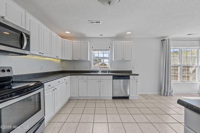 429 Marshas Way, Havelock, NC 28532