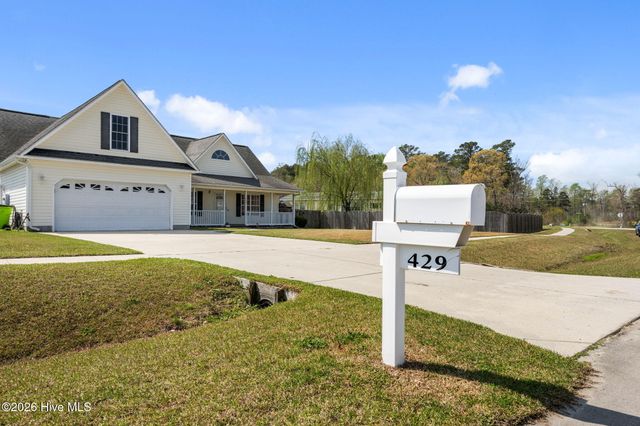 429 Marshas Way, Havelock, NC 28532