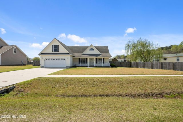 429 Marshas Way, Havelock, NC 28532