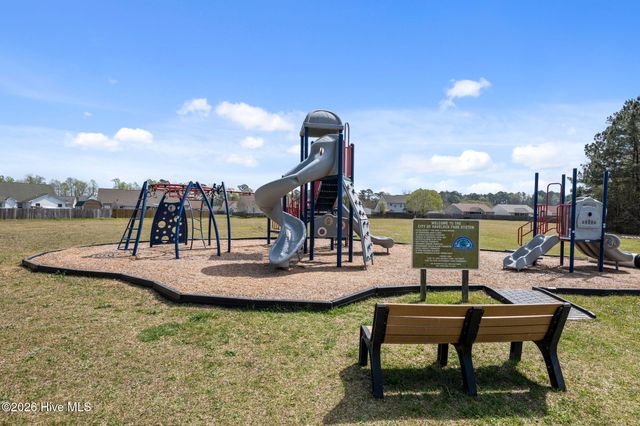 429 Marshas Way, Havelock, NC 28532