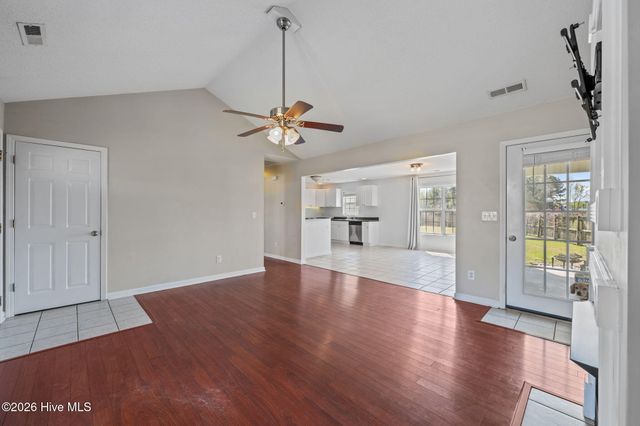 429 Marshas Way, Havelock, NC 28532