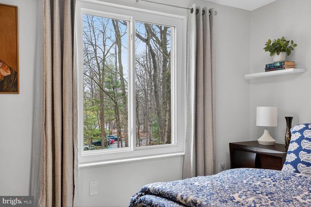 1575 BENNINGTON WOODS CT, Reston, VA 20194