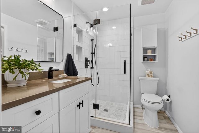 1575 BENNINGTON WOODS CT, Reston, VA 20194