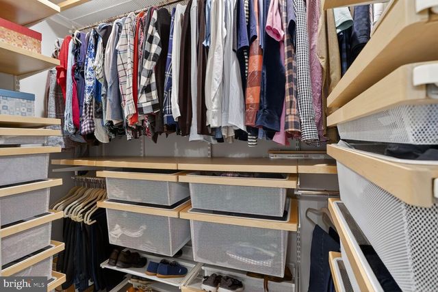 1575 BENNINGTON WOODS CT, Reston, VA 20194