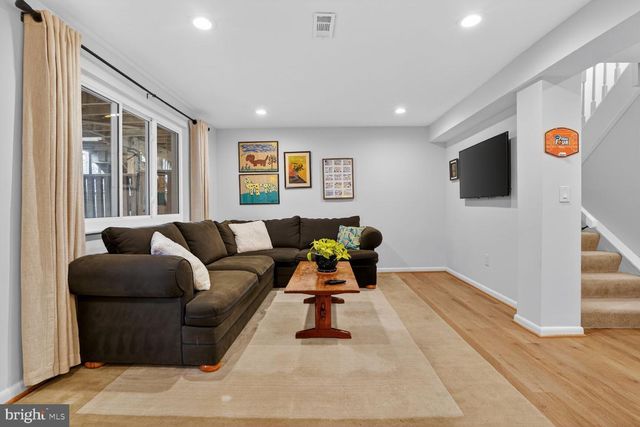 1575 BENNINGTON WOODS CT, Reston, VA 20194