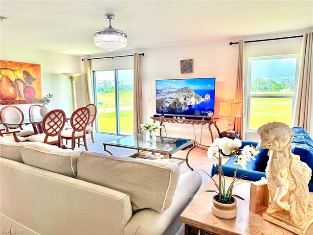 726 NW Douglas CIR, Cape Coral, FL 33993