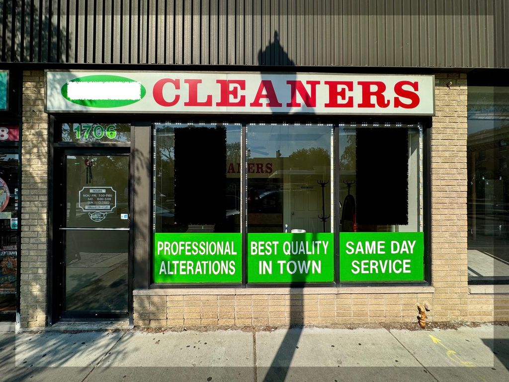 1706 W Lawrence Avenue, Chicago, IL 60640