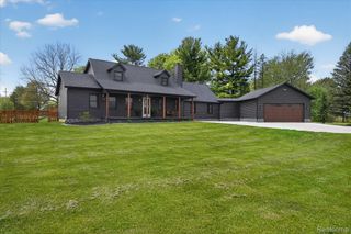 5640 Fowlerville Road, Handy Township, MI 48836