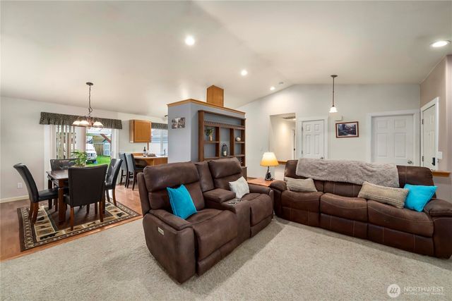 1010 Academy Street, Sumner, WA 98390