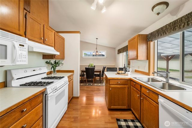 1010 Academy Street, Sumner, WA 98390