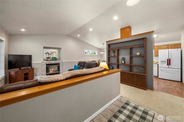 1010 Academy Street, Sumner, WA 98390