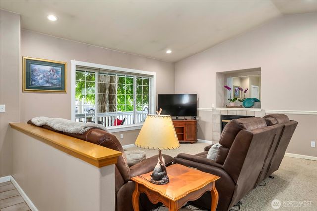 1010 Academy Street, Sumner, WA 98390