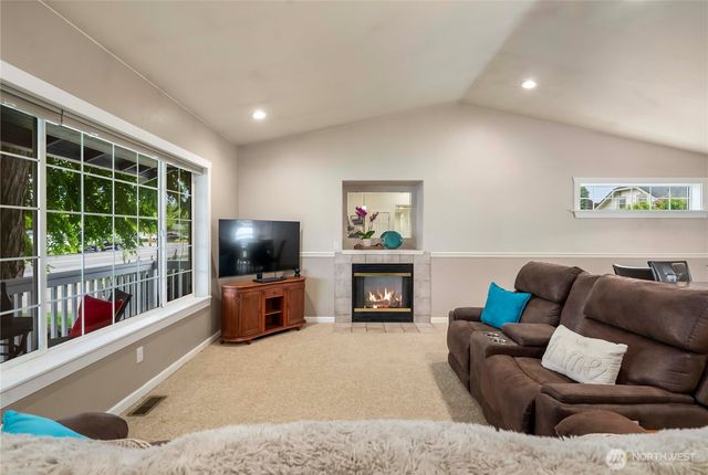 1010 Academy Street, Sumner, WA 98390