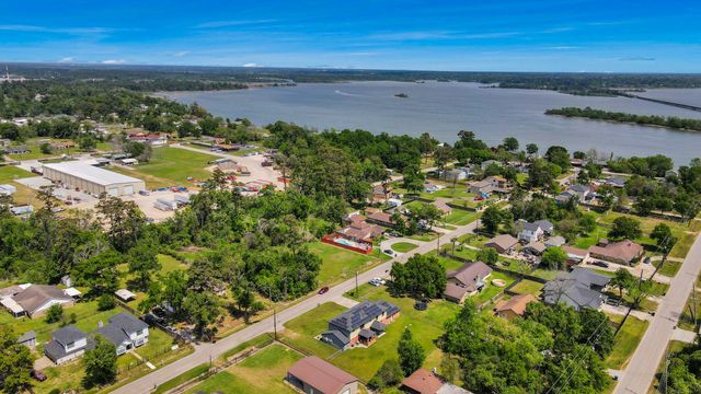 17018 Water Oak Drive A, Channelview, TX 77530