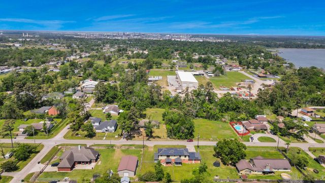 17018 Water Oak Drive A, Channelview, TX 77530