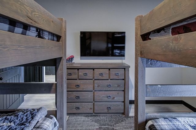 709 Deerfoot Drive, Gatlinburg, TN 37738