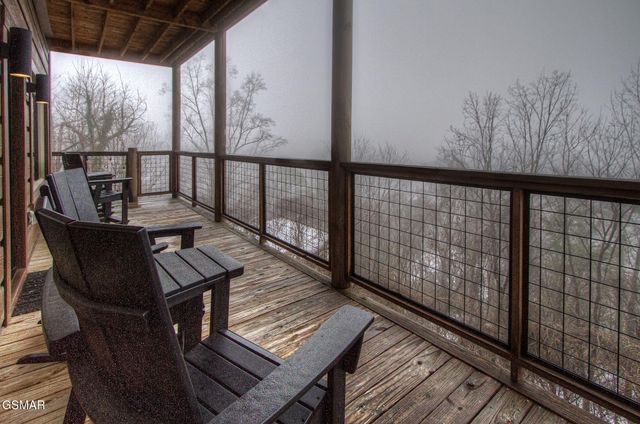 709 Deerfoot Drive, Gatlinburg, TN 37738