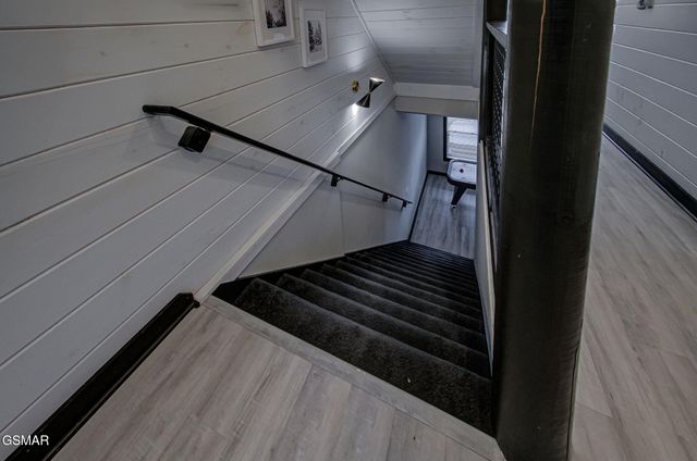 709 Deerfoot Drive, Gatlinburg, TN 37738