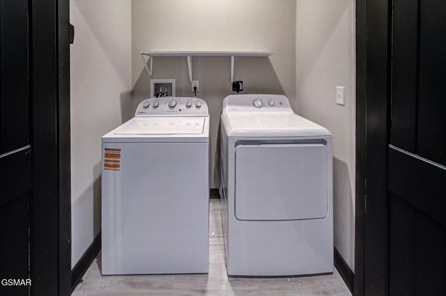 709 Deerfoot Drive, Gatlinburg, TN 37738