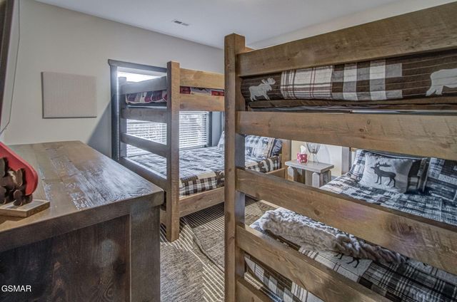 709 Deerfoot Drive, Gatlinburg, TN 37738