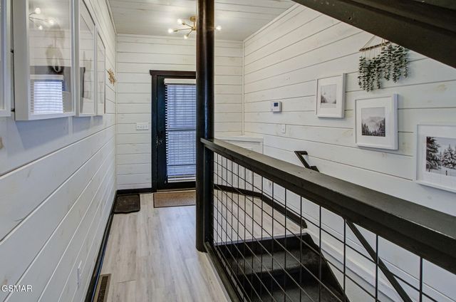 709 Deerfoot Drive, Gatlinburg, TN 37738