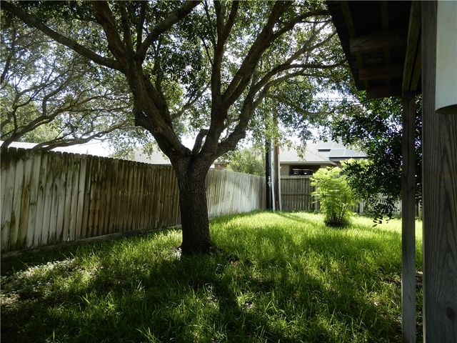 7330 New Brunswick Dr, Corpus Christi, TX 78414