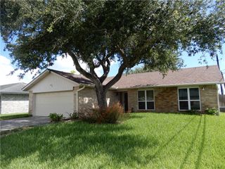 7330 New Brunswick Dr, Corpus Christi, TX 78414