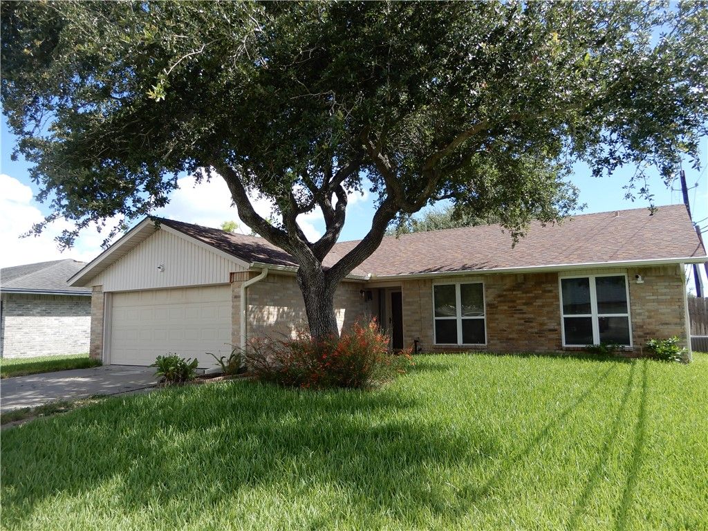 7330 New Brunswick Dr, Corpus Christi, TX 78414