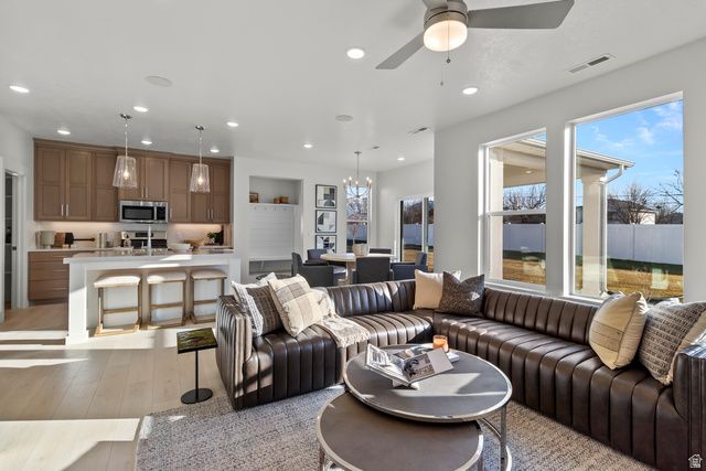 2485 W 2950 N, Farr West, UT 84404