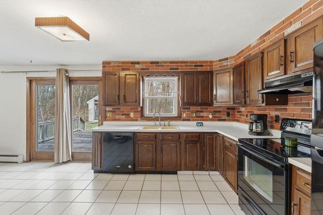 137 Bryn Mawr Ave, Auburn, MA 01501