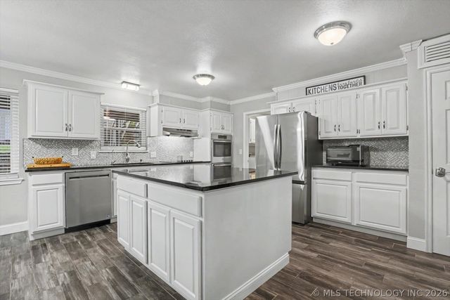 6216 E 99th Street, Tulsa, OK 74137