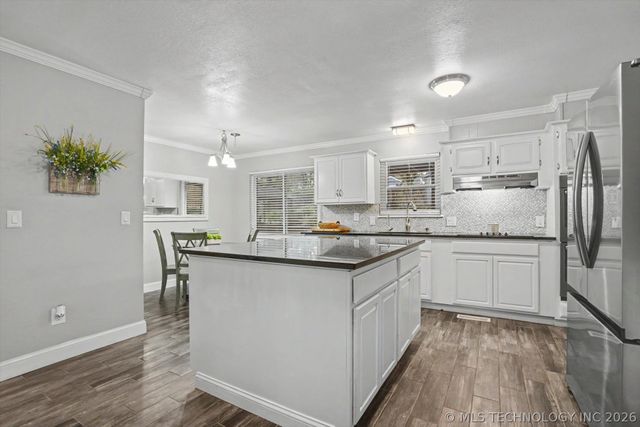 6216 E 99th Street, Tulsa, OK 74137