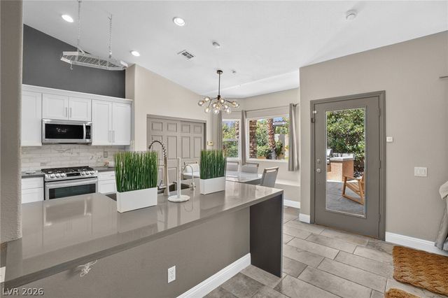 11212 Dell Cliffs Court, Las Vegas, NV 89144