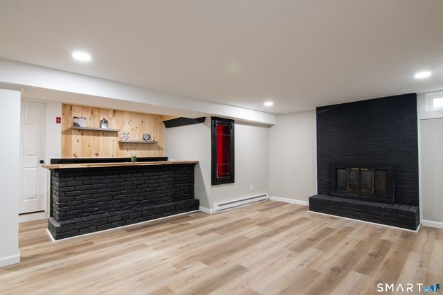 2 Mary Road, Thompson, CT 06277