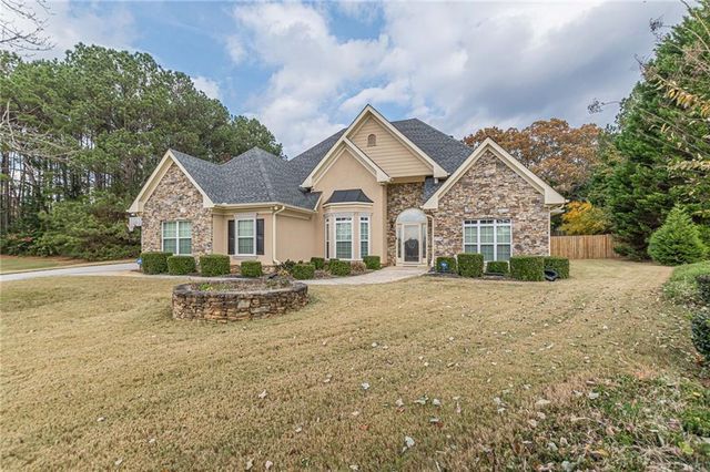 2704 Forest Park Court, Conyers, GA 30094