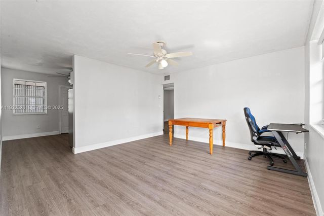 11441 SW 2nd St 11443, Sweetwater, FL 33174